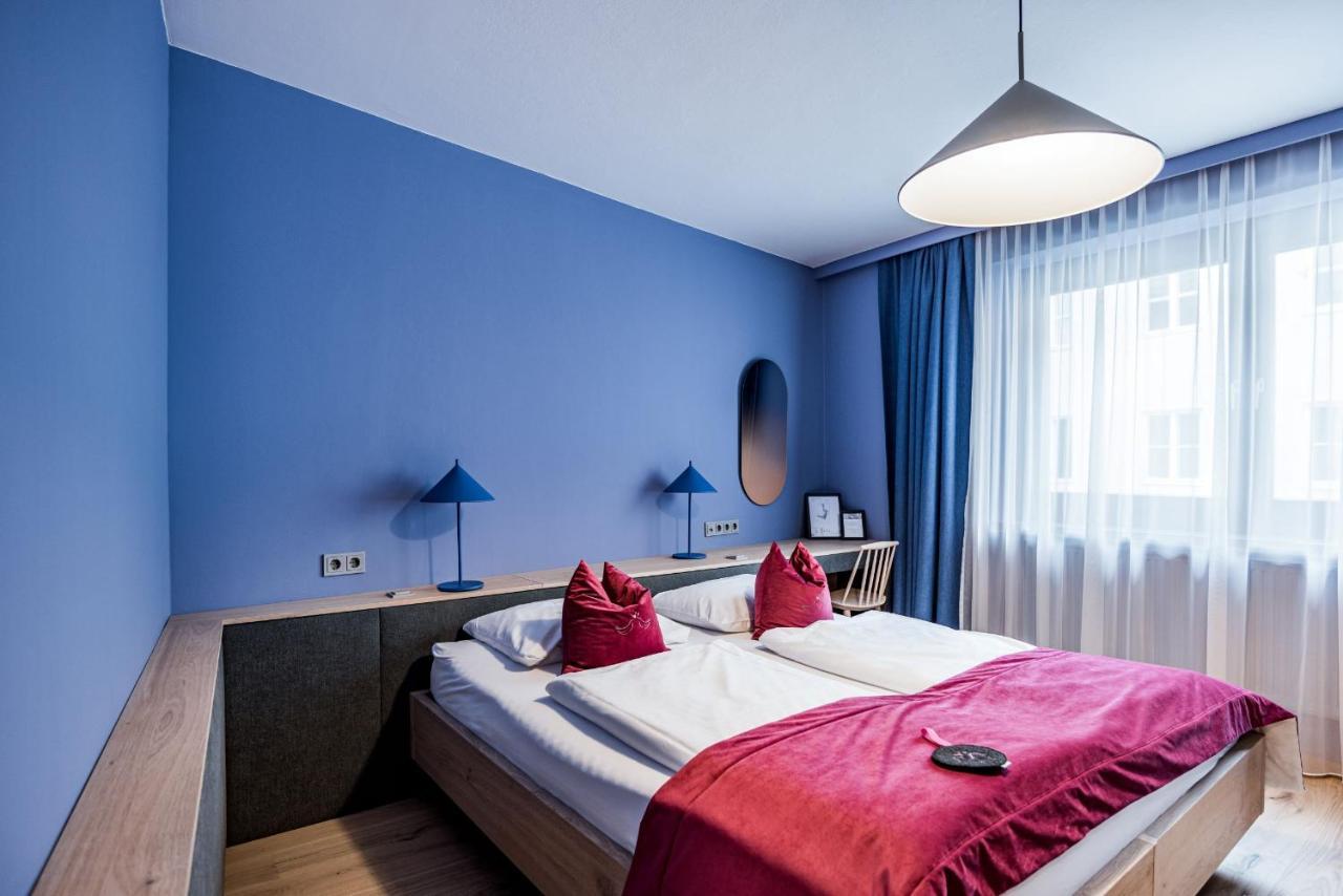 Altstadthotel Weisse Taube Salzburgo Exterior foto