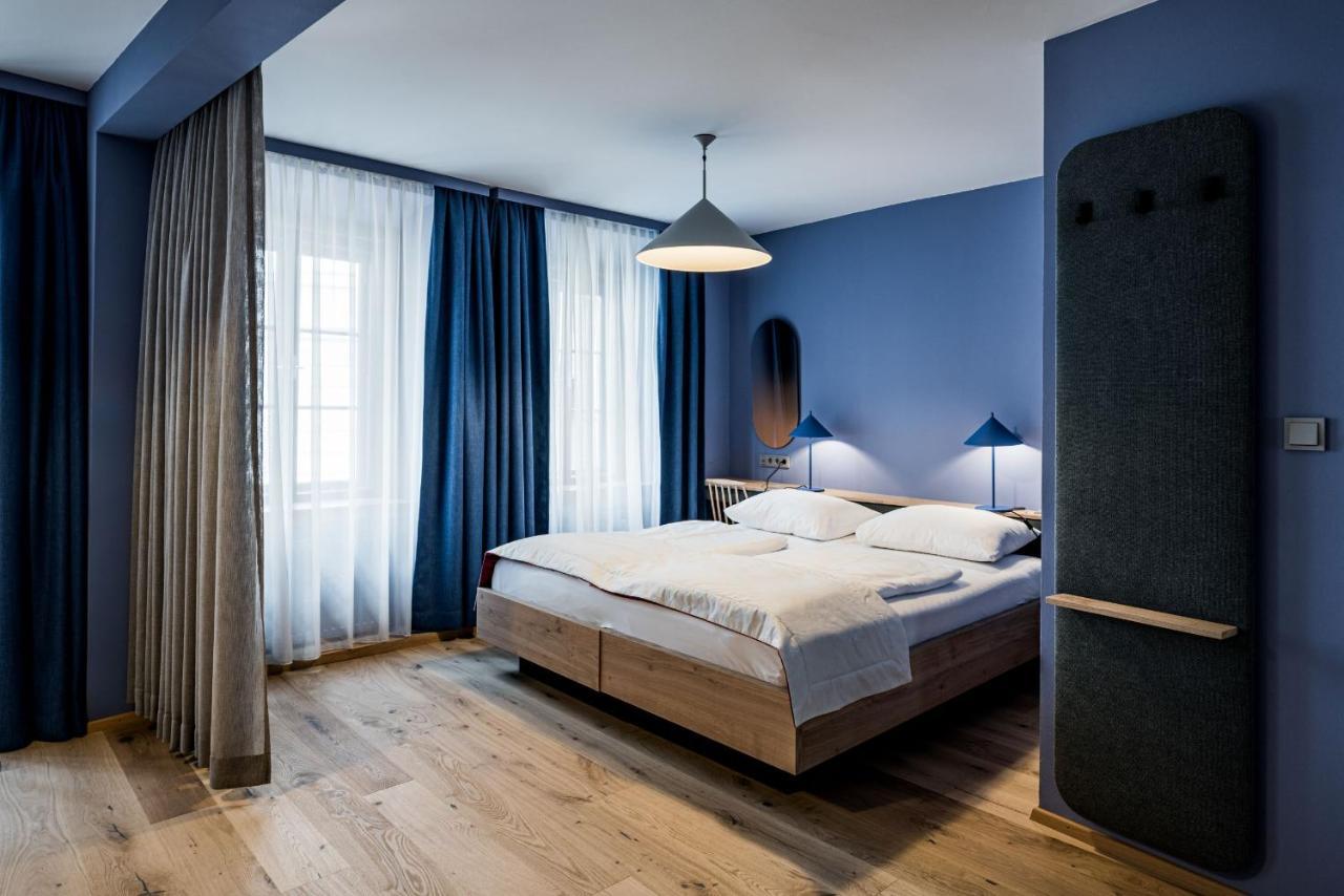 Altstadthotel Weisse Taube Salzburgo Exterior foto
